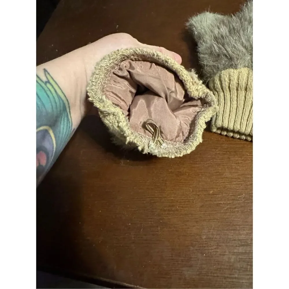 Faux fur mittens